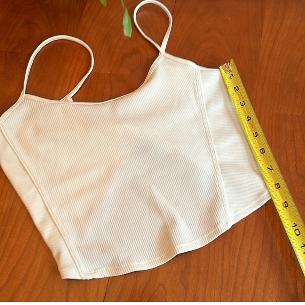 Lululemon Athletica twist crop top